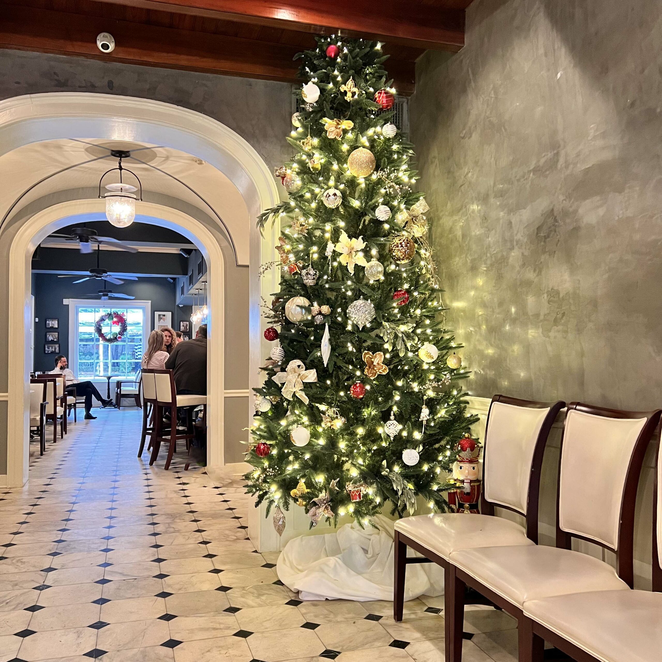 Christmas Broussard's Broussard's